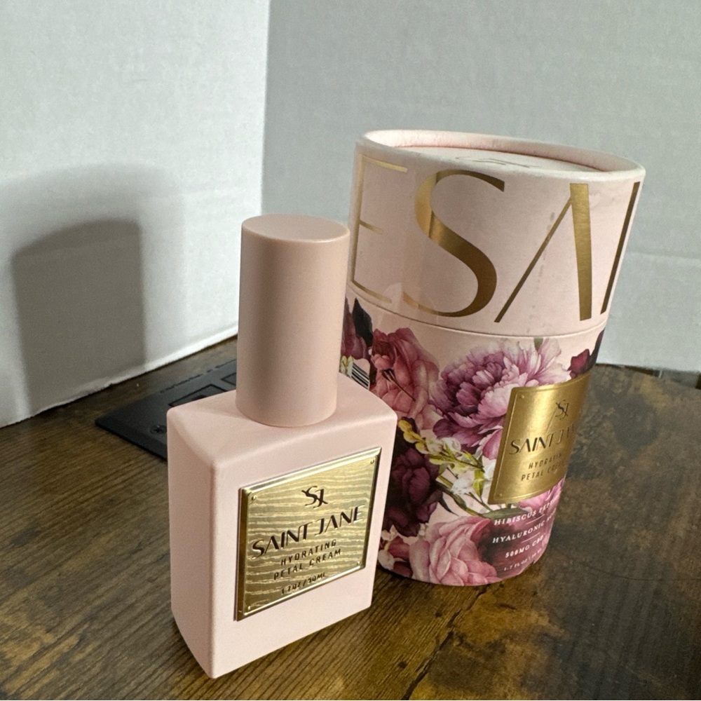 SAINT JANE - Hydrating Petal Cream - 50 ml / 1.7 fl oz. ( Round Box ) New. - Picture 4 of 8